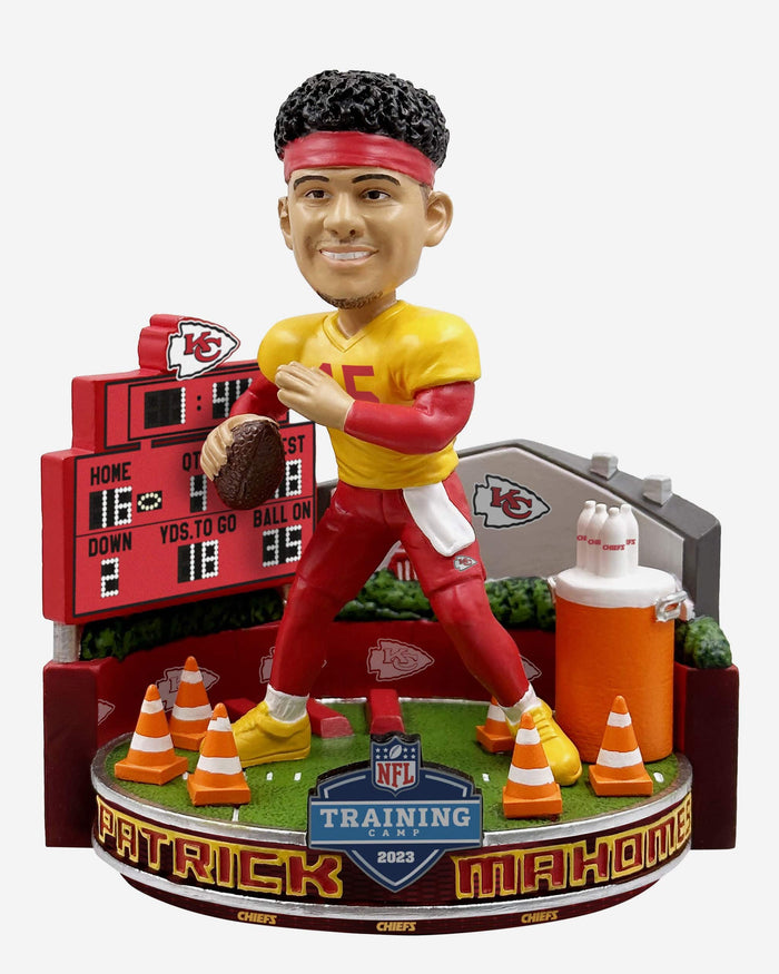 Patrick Mahomes Kansas City Chiefs 2023 Training Camp Mini Bobblehead Scene FOCO - FOCO.com