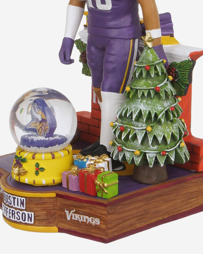 Justin Jefferson Minnesota Vikings Snow Globe Bobblehead FOCO - FOCO.com