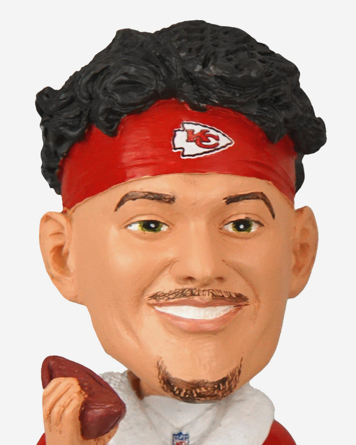 Patrick Mahomes & Travis Kelce Kansas City Chiefs Holiday Robes Dual Bobblehead FOCO - FOCO.com