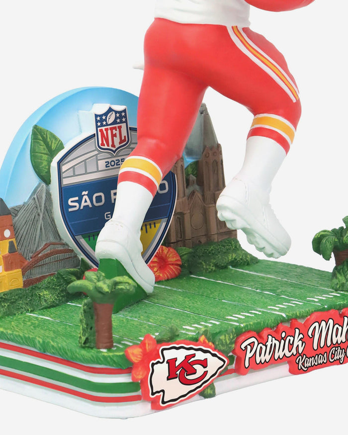 Patrick Mahomes Kansas City Chiefs 2025 International Game Bobblehead FOCO - FOCO.com