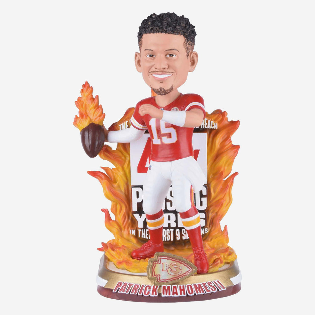 Patrick Mahomes Kansas City Chiefs Milestone 40,000 Career Passing Yards Bobblehead FOCO - FOCO.com
