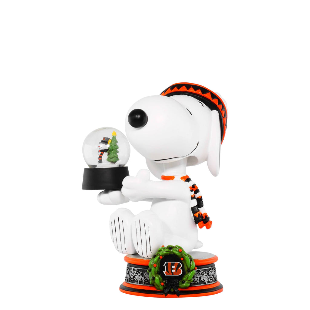Cincinnati Bengals Snoopy Peanuts Snow Globe Bobblehead FOCO - FOCO.com