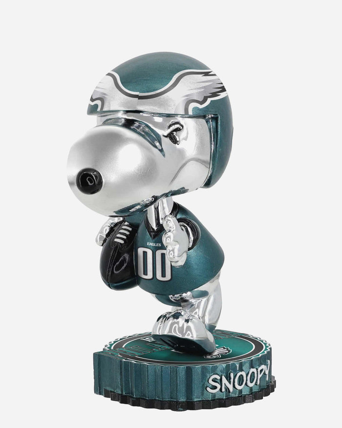 Philadelphia Eagles Snoopy Peanuts Electroplated Medium Bighead Bobblehead FOCO - FOCO.com