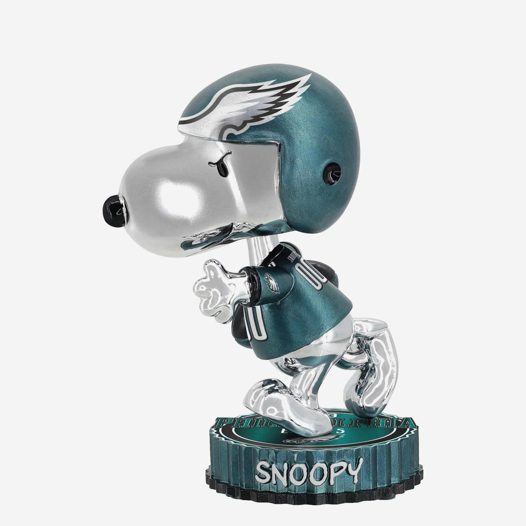 Philadelphia Eagles Snoopy Peanuts Electroplated Medium Bighead Bobblehead FOCO - FOCO.com