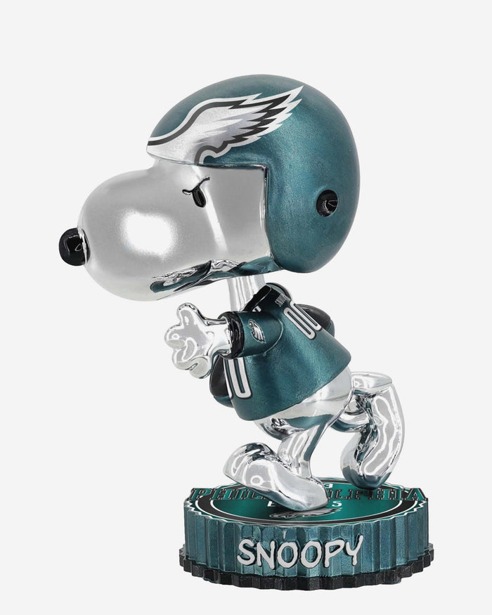Philadelphia Eagles Snoopy Peanuts Electroplated Medium Bighead Bobblehead FOCO - FOCO.com