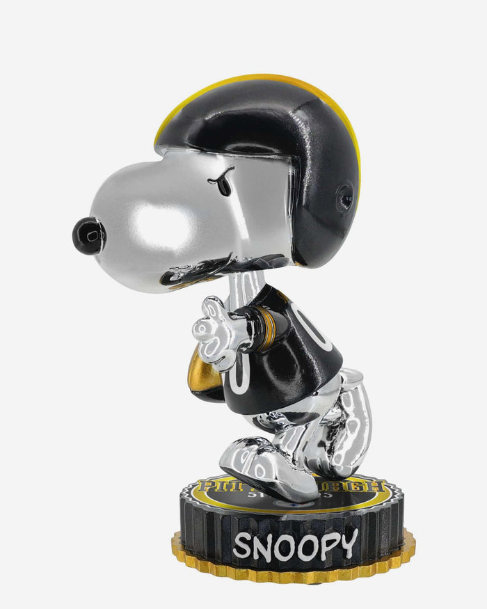 Pittsburgh Steelers Snoopy Peanuts Electroplated Medium Bighead Bobblehead FOCO - FOCO.com