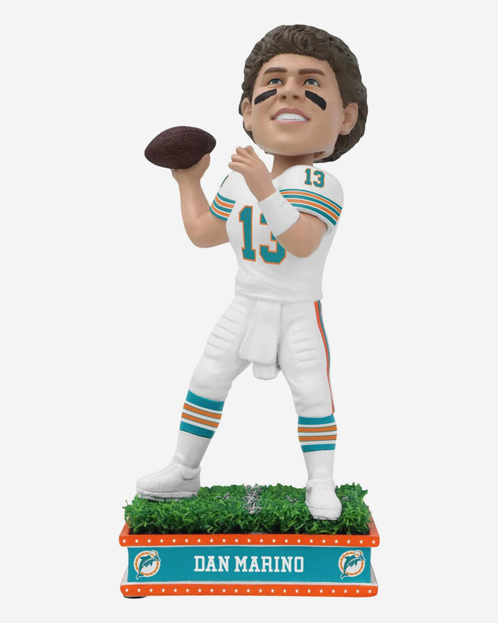 Dan Marino Miami Dolphins Field Star Bobblehead FOCO - FOCO.com
