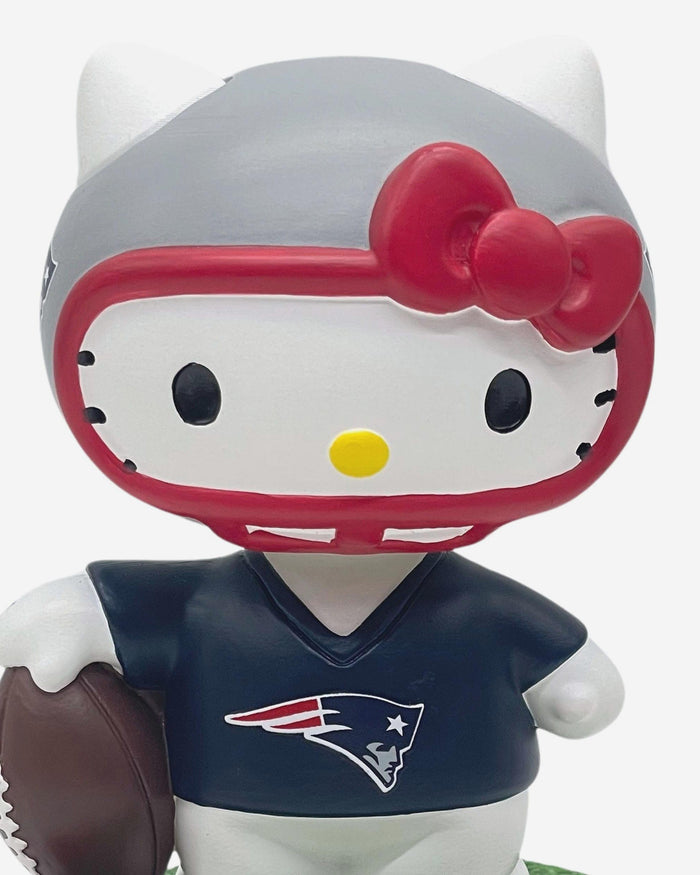 New England Patriots Hello Kitty® Mini Bighead Bobblehead FOCO - FOCO.com