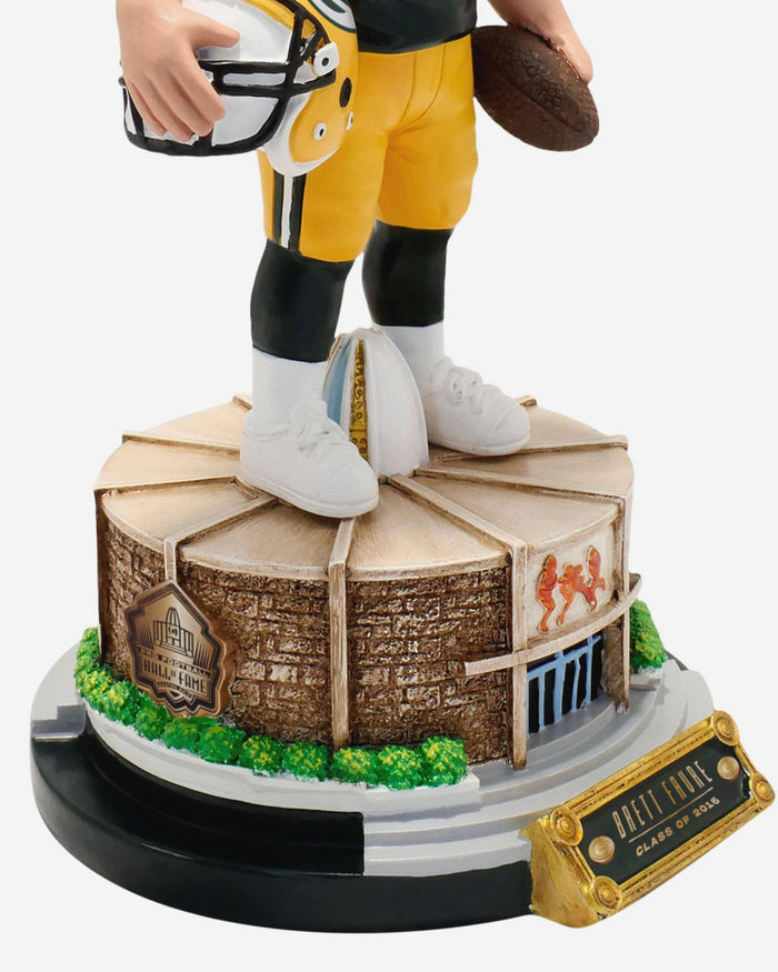 Brett Favre Green Bay Packers Pro Football Hall of Fame Bobblehead FOCO - FOCO.com