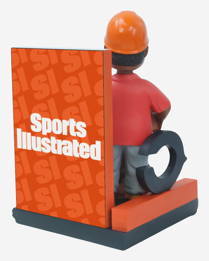 William Perry Chicago Bears Catching Up with a Great Character Sports Illustrated Cover Bobblehead FOCO - FOCO.com