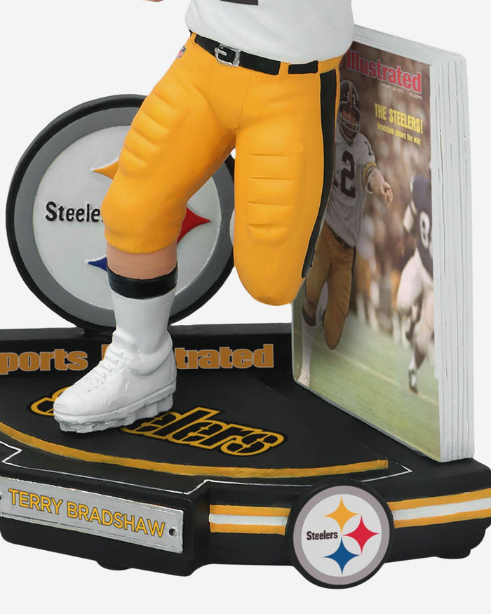 Terry Bradshaw Pittsburgh Steelers Shows the Way Sports Illustrated Cover Bobblehead FOCO - FOCO.com