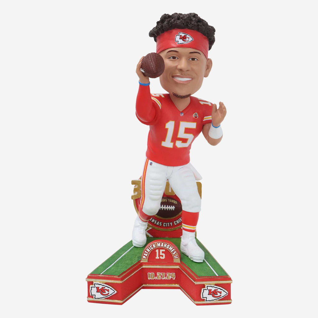 Patrick Mahomes Kansas City Chiefs 30,000 Career Passing Yards Bobblehead FOCO - FOCO.com