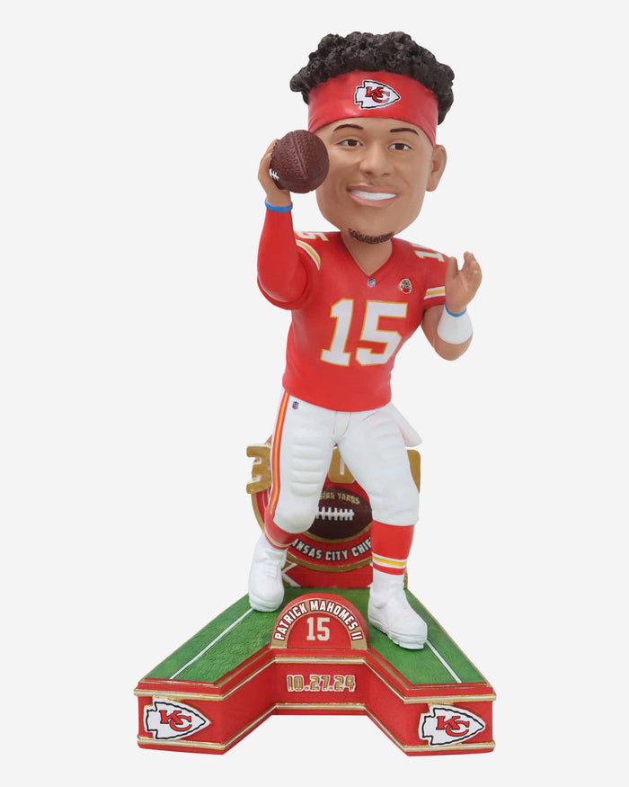 Patrick Mahomes Kansas City Chiefs 30,000 Career Passing Yards Bobblehead FOCO - FOCO.com