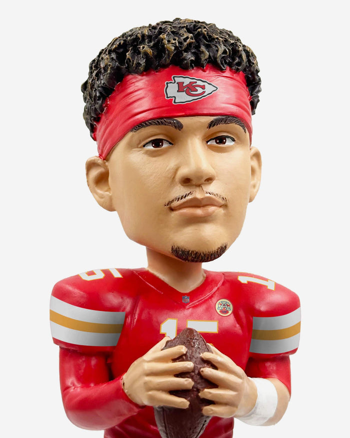 Patrick Mahomes Kansas City Chiefs Magnetic Stadium Base Bobblehead FOCO - FOCO.com