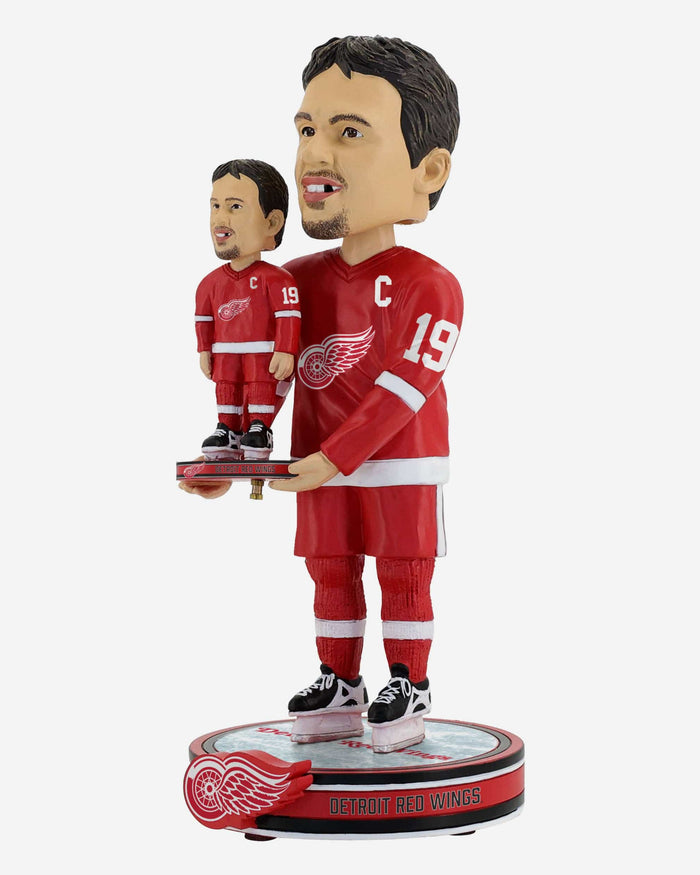 Steve Yzerman Detroit Red Wings Bobble Dubblz Bobblehead FOCO - FOCO.com