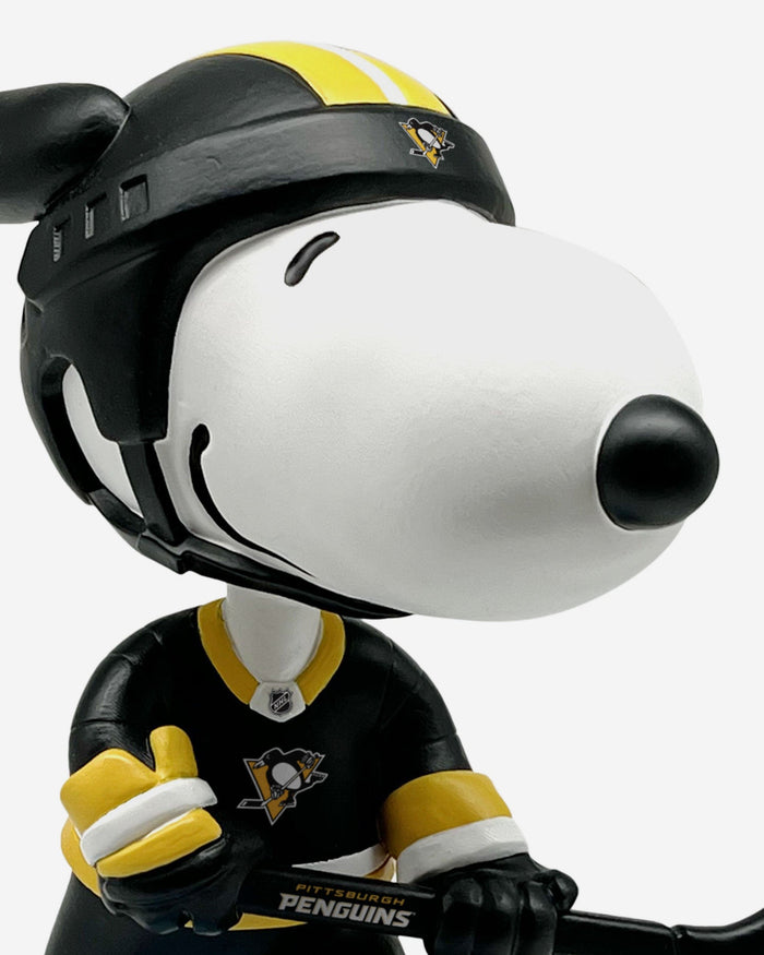 Pittsburgh Penguins Snoopy Peanuts Bighead Bobblehead FOCO - FOCO.com