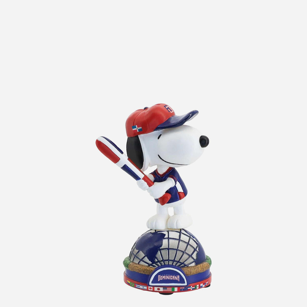 Dominican Republic Snoopy Peanuts 2026 World Baseball Classic Bobblehead FOCO - FOCO.com
