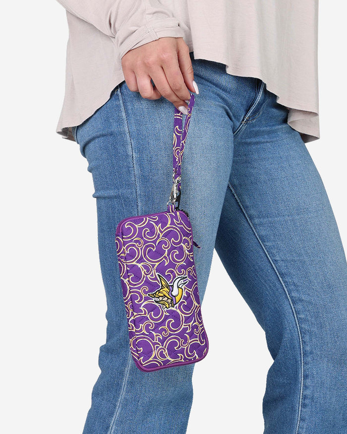 Minnesota Vikings Quilted Printed Wristlet FOCO - FOCO.com