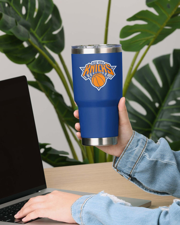New York Knicks Team Logo 30 oz Tumbler FOCO - FOCO.com