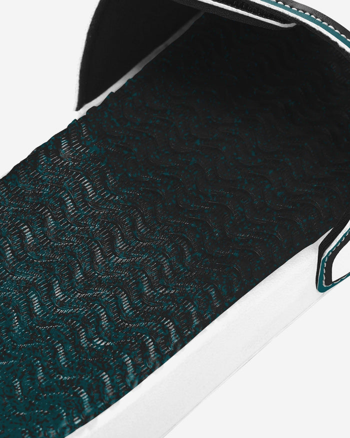 Philadelphia Eagles Primary Logo Gradient Gel Slide FOCO S - FOCO.com