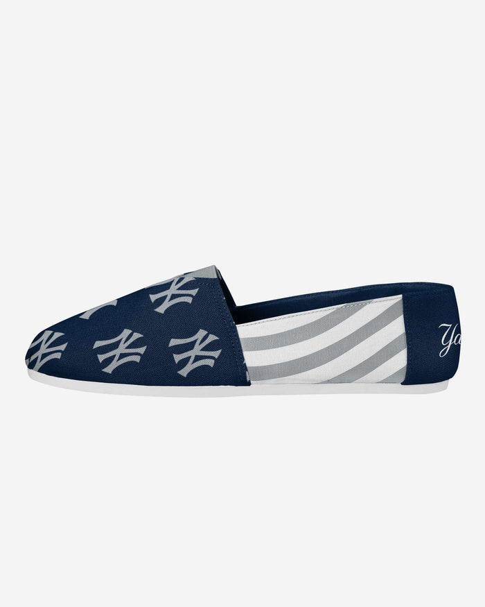 New York Yankees Womens Stripe Canvas Shoe FOCO 6 - FOCO.com