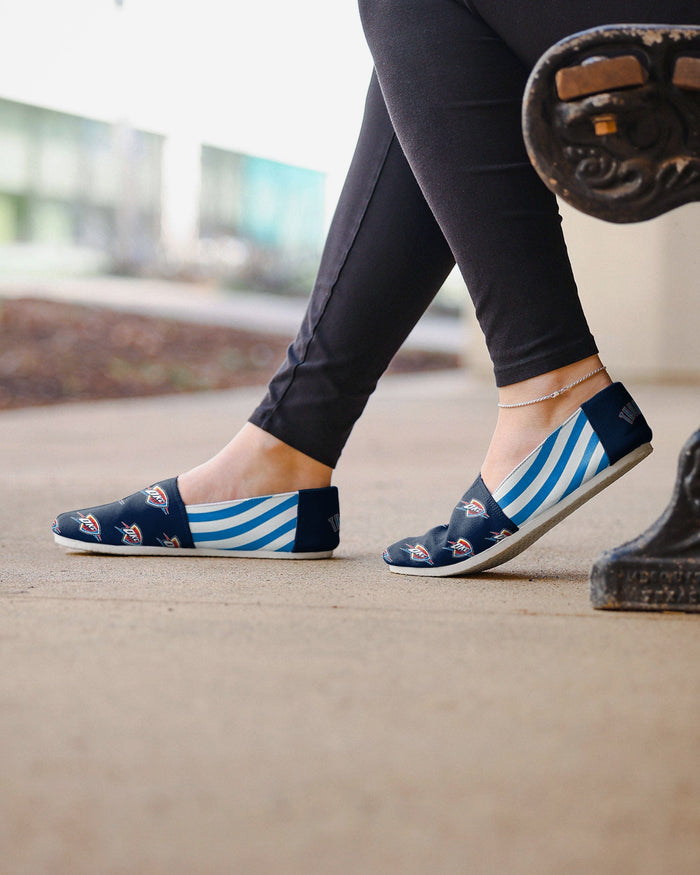 Oklahoma City Thunder Womens Stripe Canvas Shoe FOCO - FOCO.com