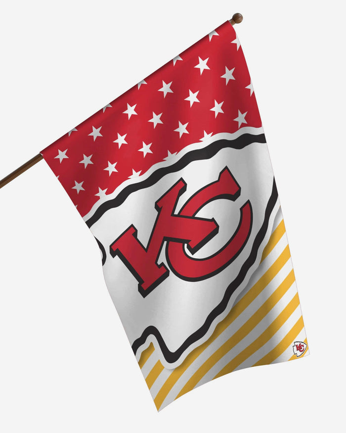 Kansas City Chiefs Big Logo Americana Vertical Flag FOCO - FOCO.com