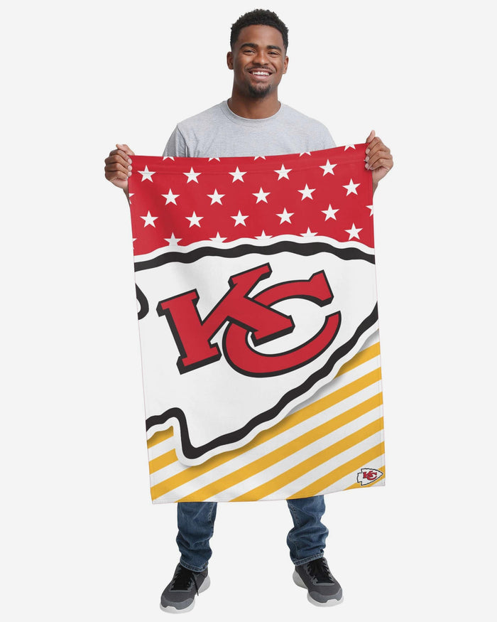 Kansas City Chiefs Big Logo Americana Vertical Flag FOCO - FOCO.com