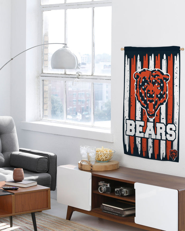 Chicago Bears Brushstroke Americana Vertical Flag FOCO - FOCO.com