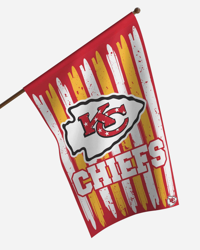 Kansas City Chiefs Brushstroke Americana Vertical Flag FOCO - FOCO.com