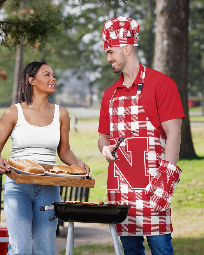 Nebraska Cornhuskers Plaid Chef Set FOCO - FOCO.com