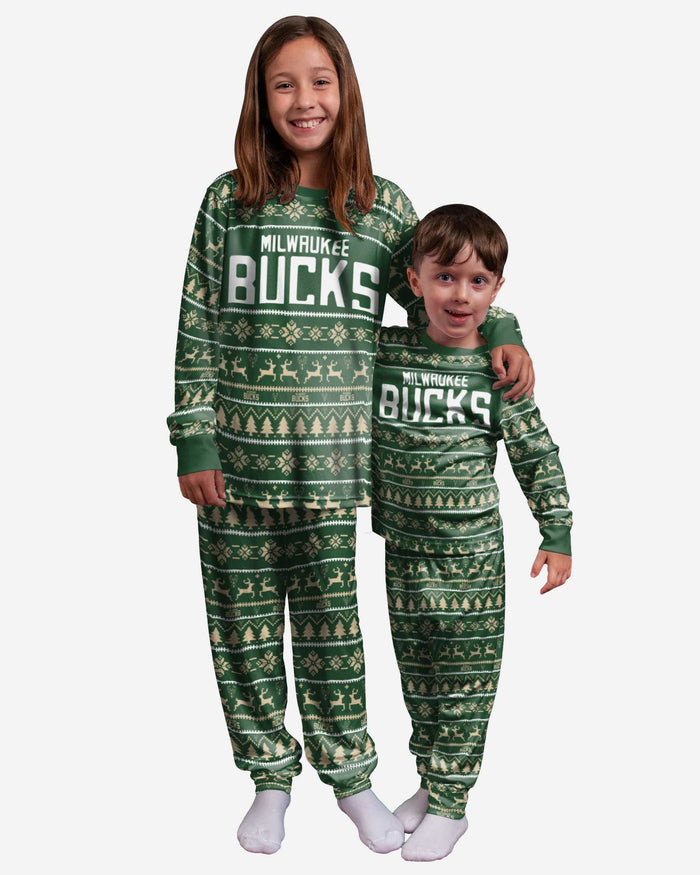Milwaukee Bucks Youth Family Holiday Pajamas FOCO 8 (S) - FOCO.com