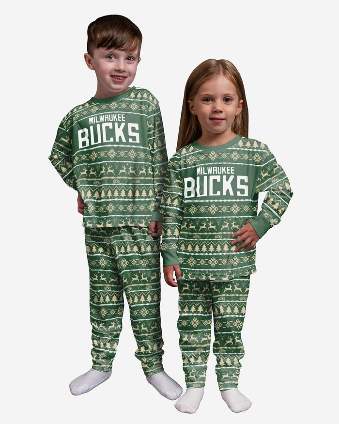 Milwaukee Bucks Toddler Family Holiday Pajamas FOCO 2T - FOCO.com