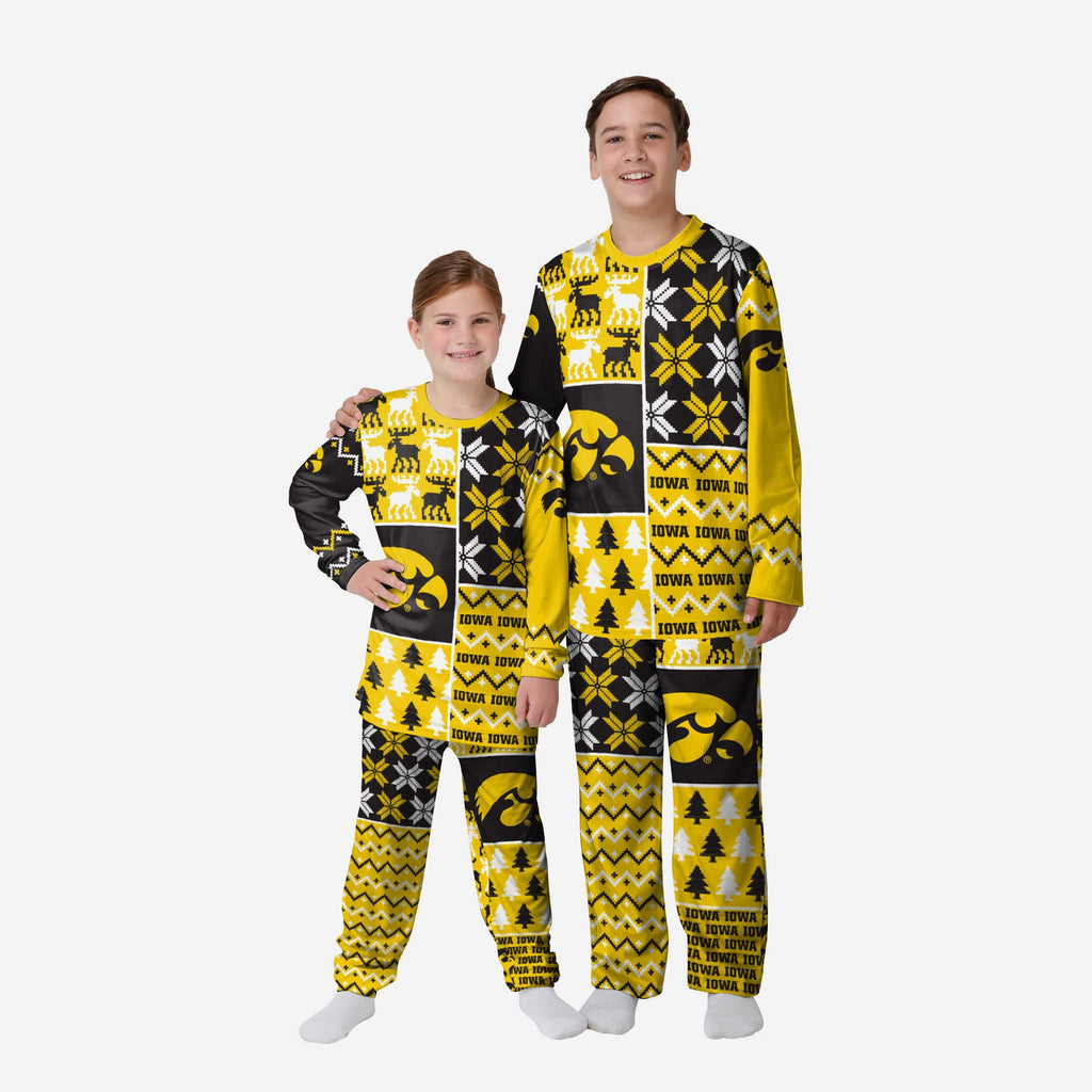 Iowa Hawkeyes Youth Busy Block Family Holiday Pajamas FOCO 4 - FOCO.com