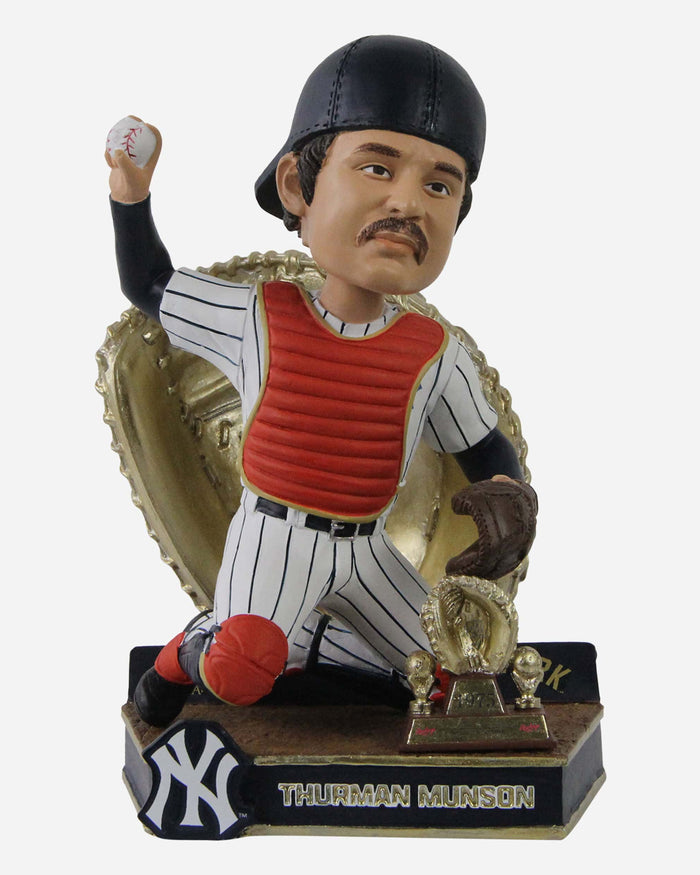 Thurman Munson New York Yankees 1975 Gold Glove Bobblehead FOCO - FOCO.com
