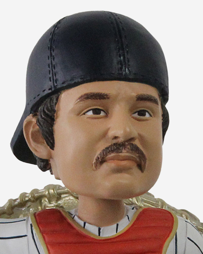 Thurman Munson New York Yankees 1975 Gold Glove Bobblehead FOCO - FOCO.com