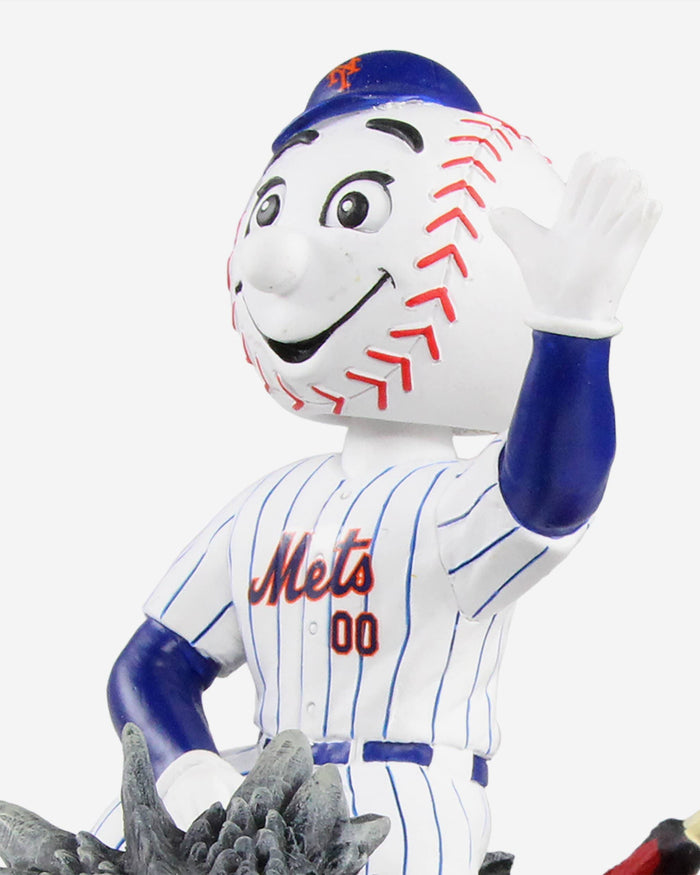 Game of Thrones™ New York Mets Mr Met Mascot On Fire Dragon Bobblehead FOCO - FOCO.com