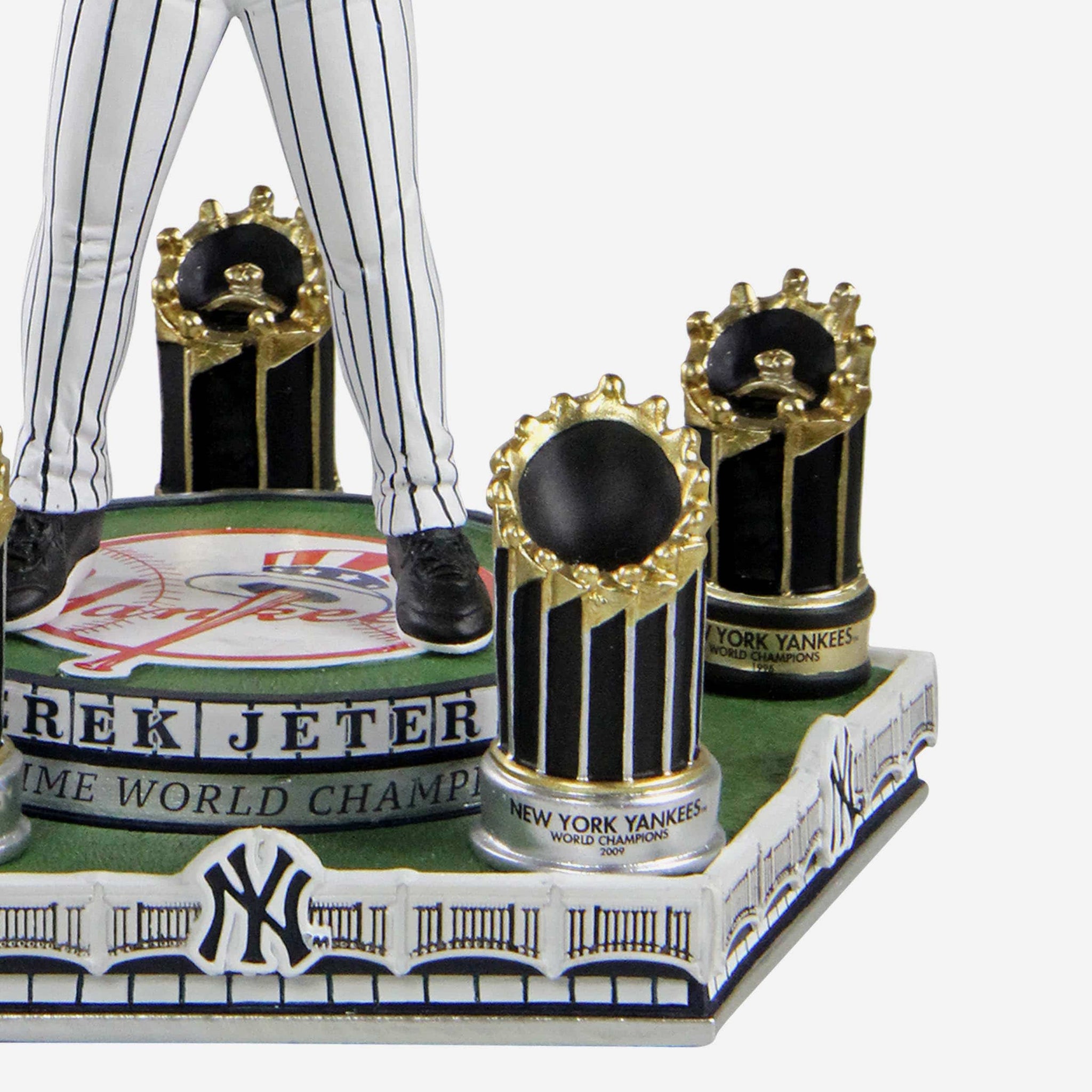 Derek Jeter New York Yankees 5X World Series Champion Spinning Bobbleh FOCO