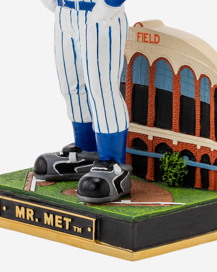 Mr Met New York Mets Gate Series Mascot Bobblehead FOCO - FOCO.com