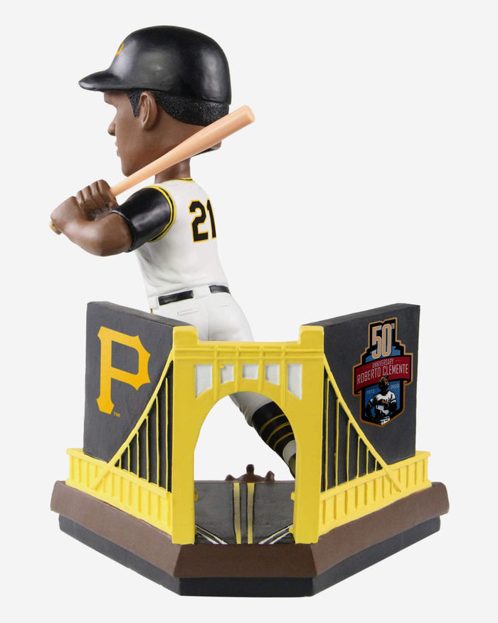 Roberto Clemente Pittsburgh Pirates Career Stats Bobblehead FOCO - FOCO.com