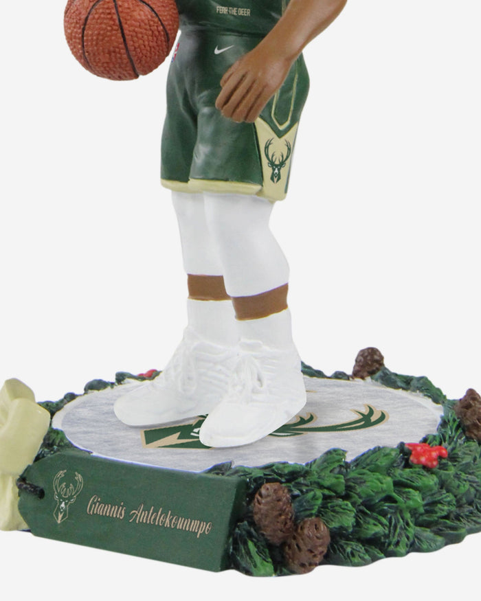 Giannis Antetokounmpo Milwaukee Bucks Holiday Wreath Bighead Bobblehead FOCO - FOCO.com