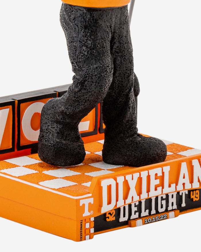 Smokey Tennessee Volunteers Dixieland Delight Mascot Bobblehead FOCO - FOCO.com
