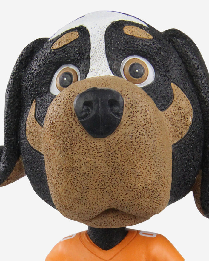 Smokey Tennessee Volunteers Mascot Variant Bighead Bobblehead FOCO - FOCO.com