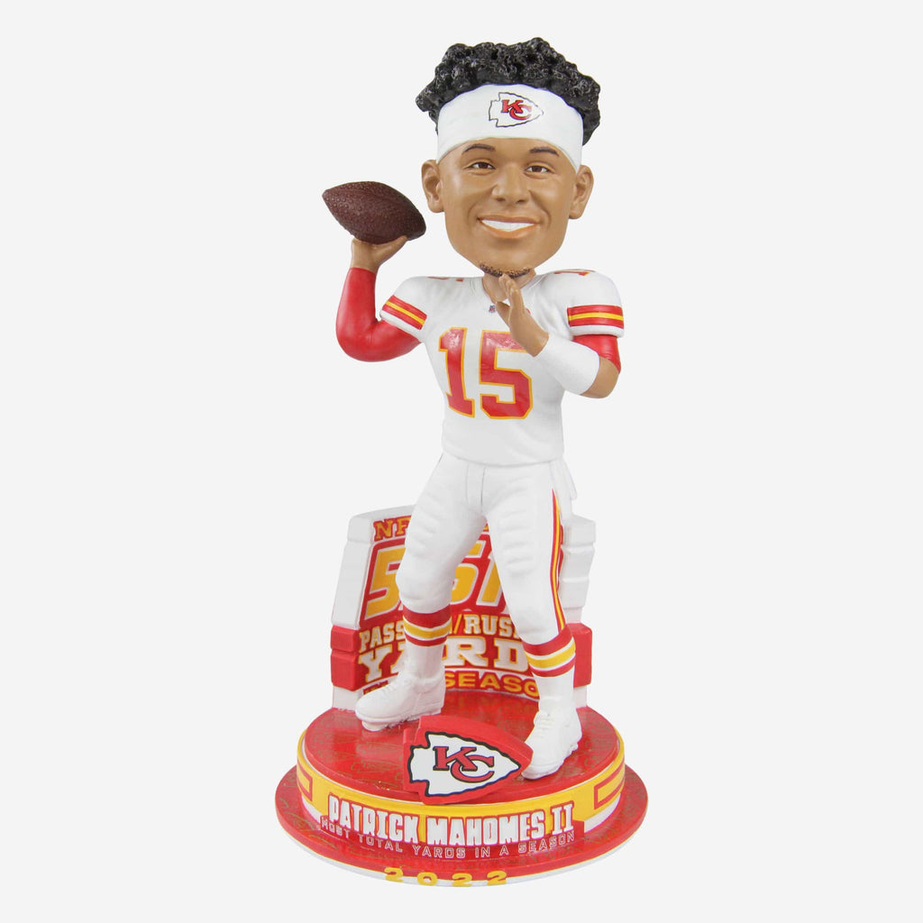 Patrick Mahomes Kansas City Chiefs NFL Single Season Total Yards Record Bobblehead FOCO - FOCO.com