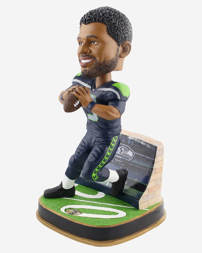 Russell Wilson Seattle Seahawks Game Day Stadium Bobblehead FOCO - FOCO.com