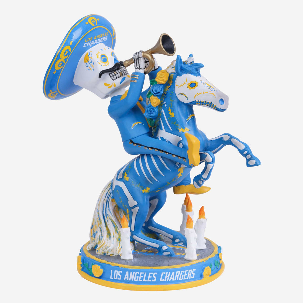 Los Angeles Chargers Calavera Bobblehead FOCO - FOCO.com