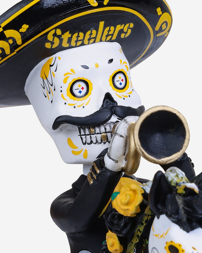 Pittsburgh Steelers Calavera Bobblehead FOCO - FOCO.com