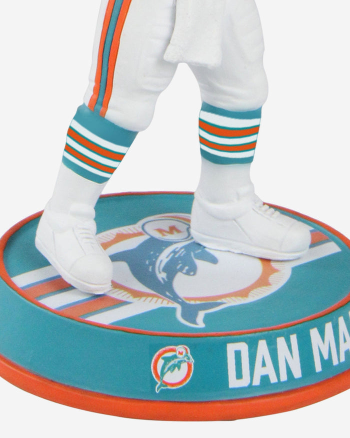 Dan Marino Miami Dolphins Bighead Bobblehead FOCO - FOCO.com