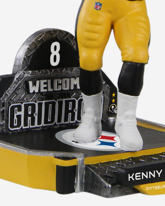 Kenny Pickett Pittsburgh Steelers NFL 2022 Rookie Series Bobblehead FOCO - FOCO.com