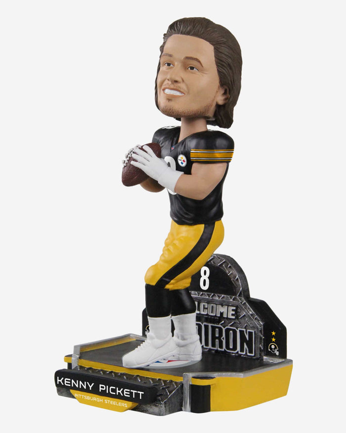 Kenny Pickett Pittsburgh Steelers NFL 2022 Rookie Series Bobblehead FOCO - FOCO.com